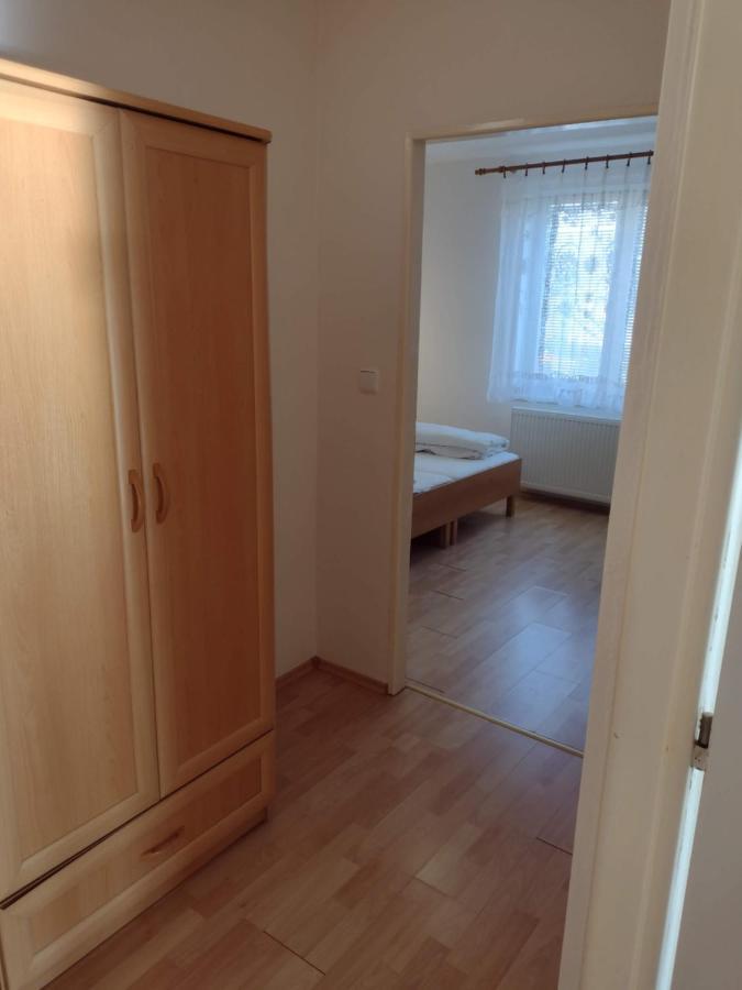 Hannah - Relax Dom Pod Orechom I4 Travnica Exterior photo